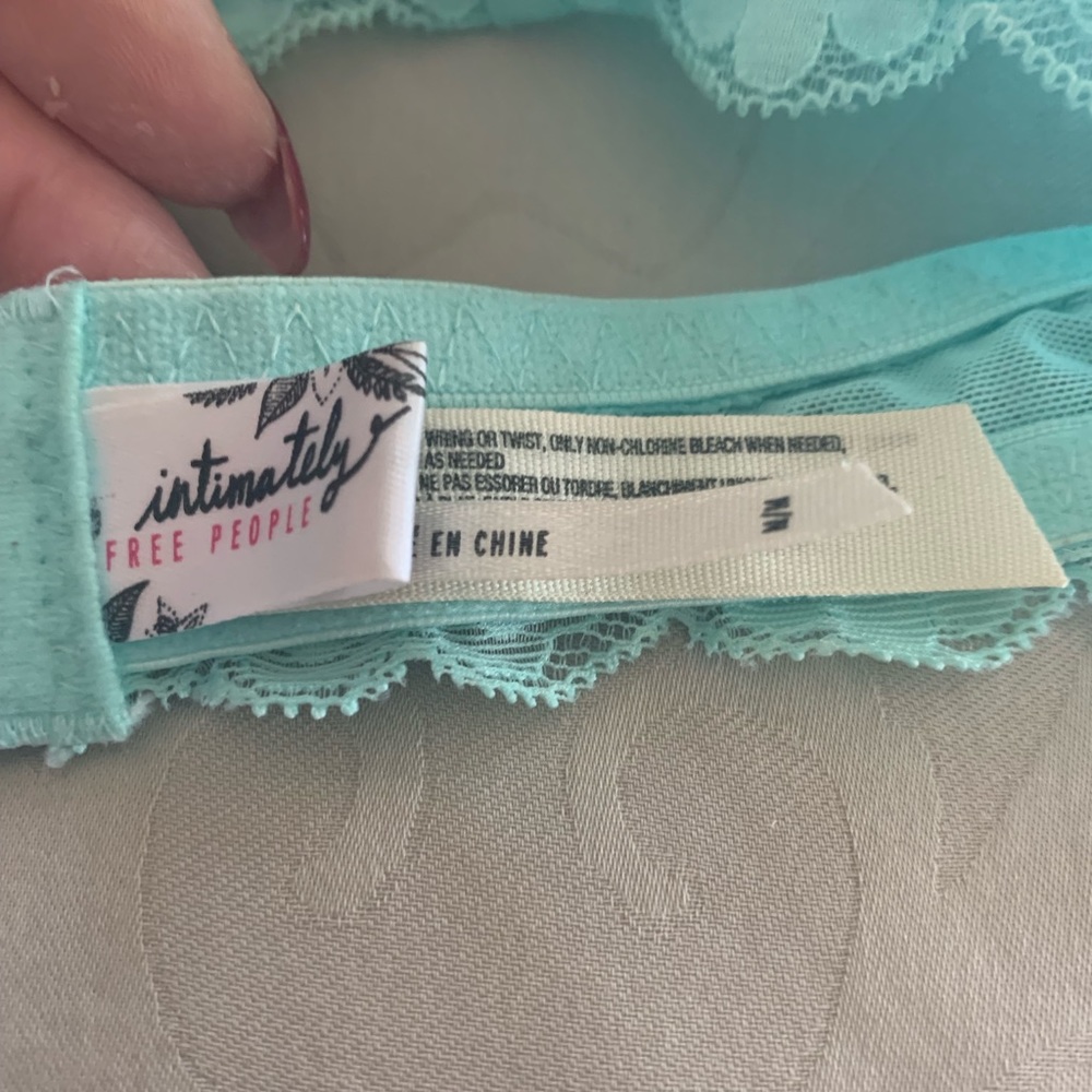 2- Bralettes - image 3